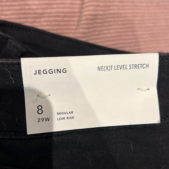 Black jegging low rise new with tags - Picture 3 of 3